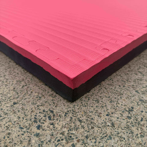 10 x 40mm EVA Foam Jigsaw Interlocking Floor Tile Mat 1m x 1m BLACK / RED 10 x 40mm EVA Foam Jigsaw Interlocking Floor Tile Mat 1m x 1m BLACK / RED